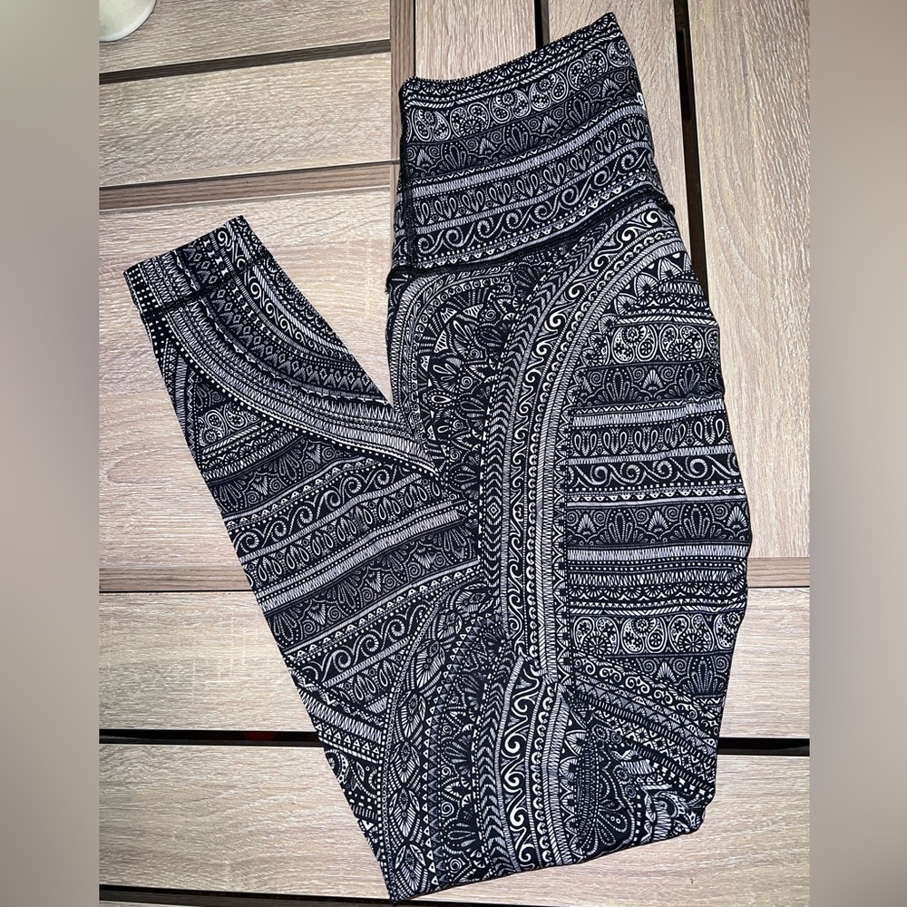 Lululemon Wunder Under Nulux